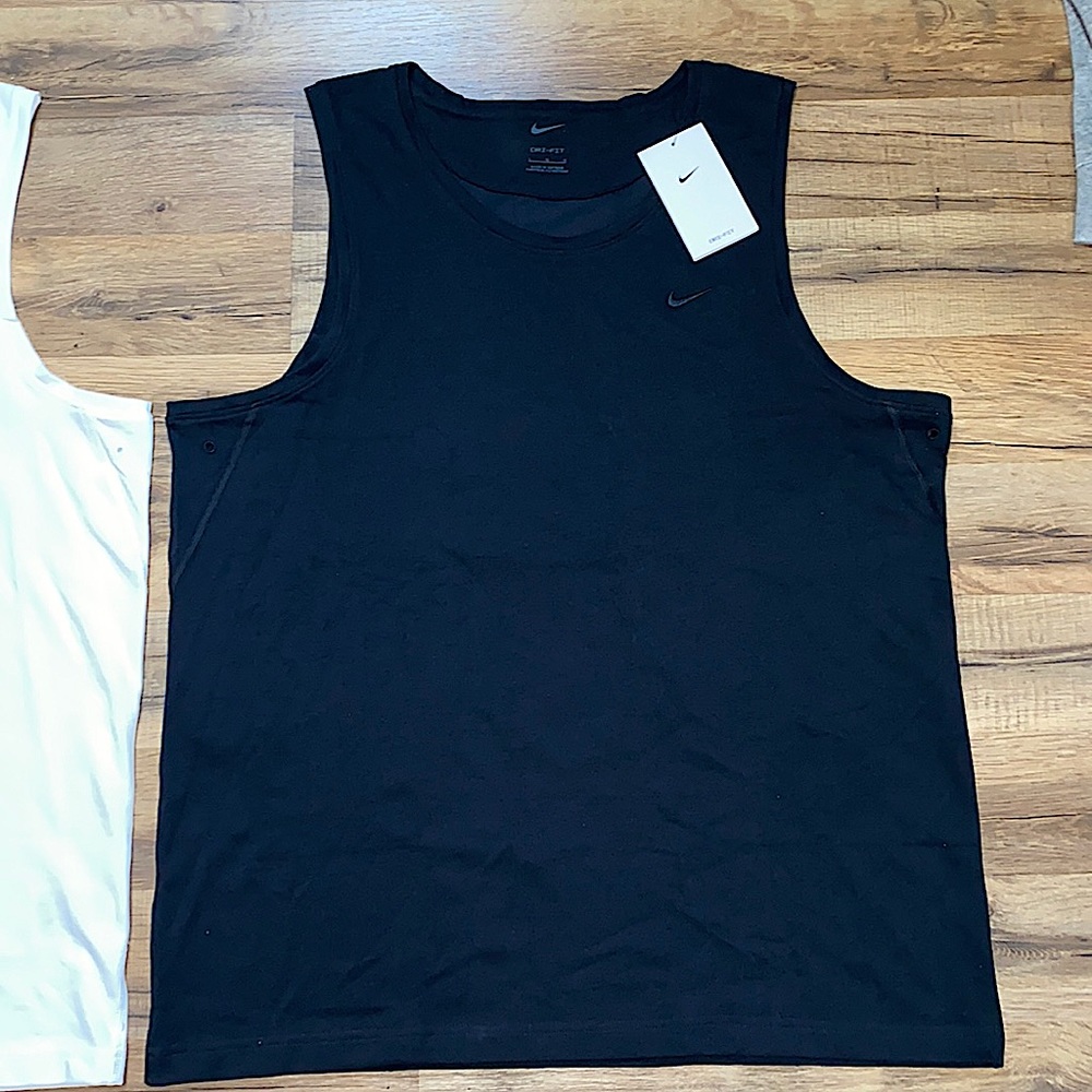Nike Dri-Fit tank top bundle - Picture 3 of 13